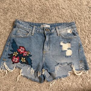 Zara Blue Jean Shorts with Floral Embroidery sz 4